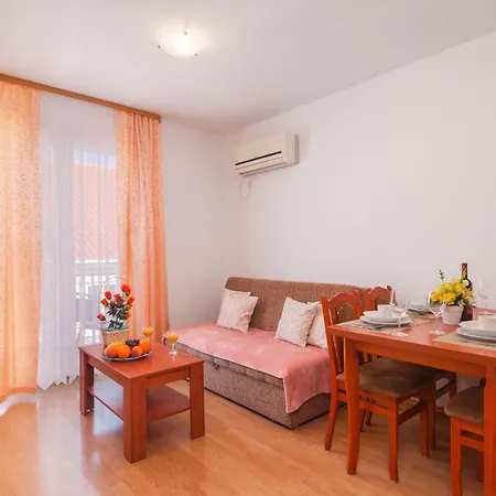 Island Beat - Two Bedroom With Balcony And Sea View A2 St *